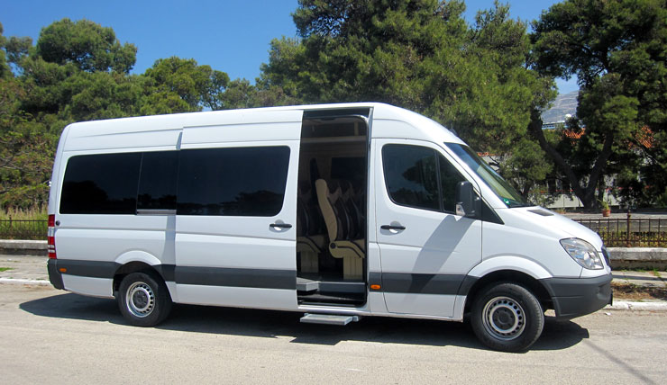 Minibus Mercedes Sprinter 17 Seats