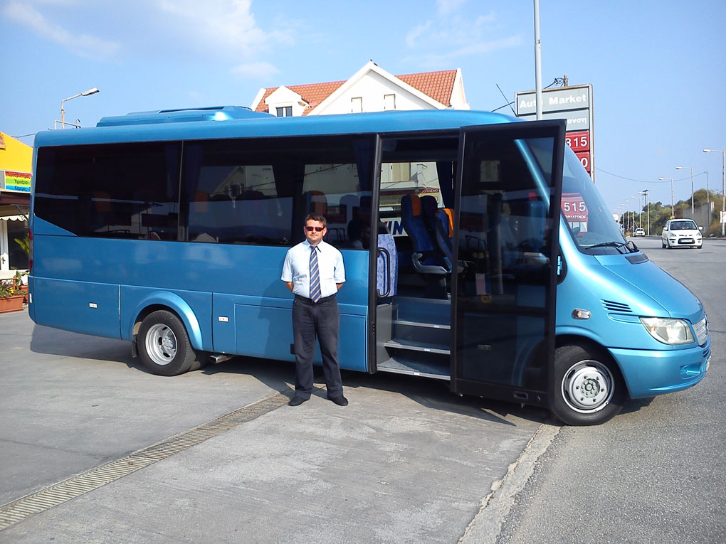 Mini Bus Mercedes Sprinter 21 Seats